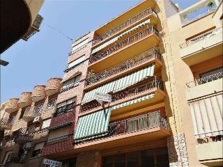 Piso en venta en Alicante de 174  m²