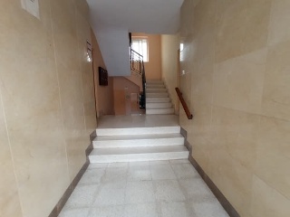 04399-0001 28