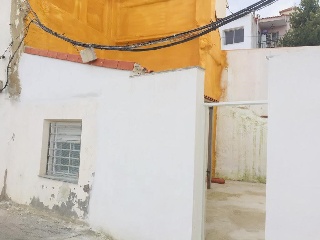 04256-0001 4