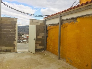 04256-0001 5