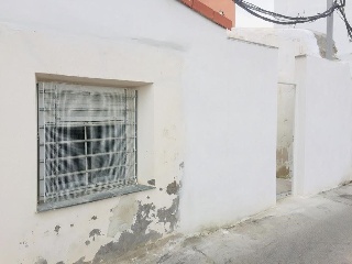 04256-0001 7