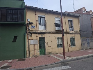 Piso en venta en Valladolid de 84  m²