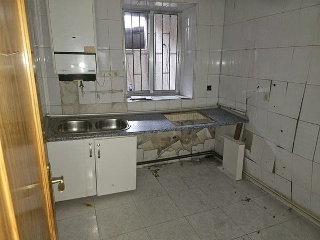 06825-0001 5