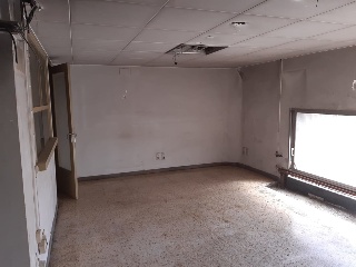 Oficina en C/ Caritat, Manresa (Barcelona) 7