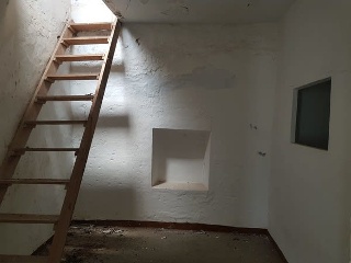 02101-0001 13