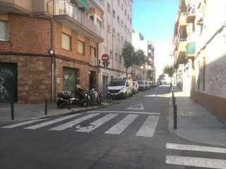 Local en venta en Hospitalet De Llobregat de 41  m²