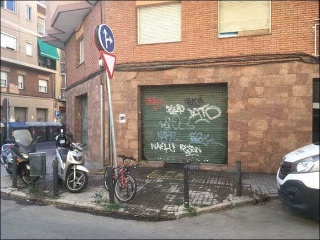 Local en  C/ Les Esquadres, El Hospitalet de Llobregat (Barcelona) 2