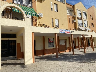 Local en venta en Villanueva De La Serena de 64  m²