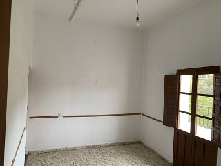 06468-0001 3