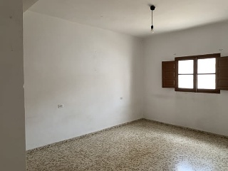 06468-0001 13