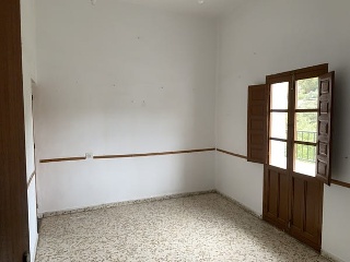 06468-0001 16