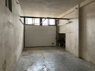 06468-0001 29