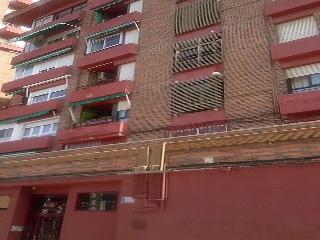 Local comercial en C/ Hermanos Quintero - Albacete - 4