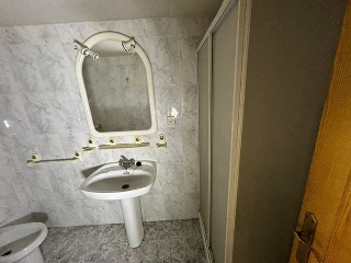 06527-0001 4