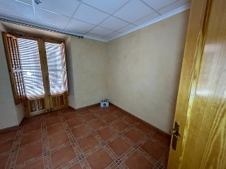 06527-0001 14