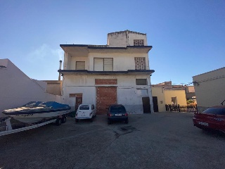 Casa en C/ Julio Romero de Torre, Deltebre (Tarragona) 3