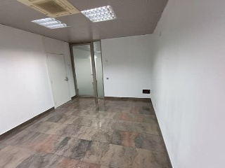 Local en Av Caldés de Montbui - Mollet del Vallès - 2