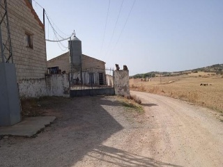 Otros en venta en Mondéjar de 2390  m²