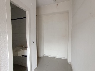 04270-0001 10