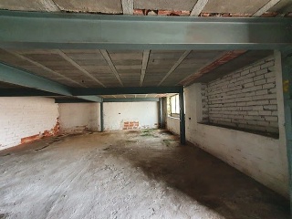 Local en venta en Almadén de 313  m²