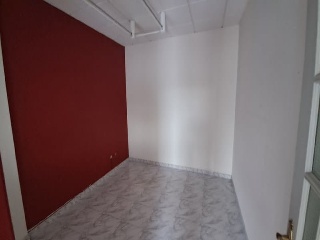 00438-0001 7