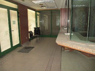 Local comercial en C/ Feliu i Codina - Cornellá de Llobregat - Barcelona 2