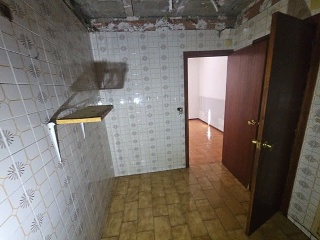 01958-0001 18