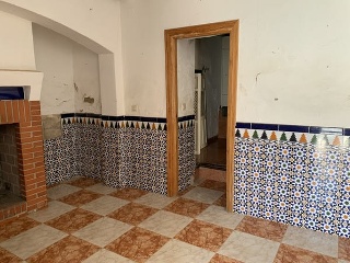 01967-0001 3