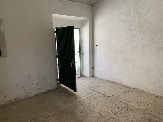 01967-0001 10