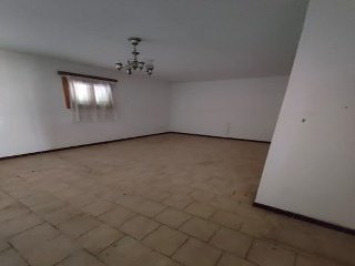 01981-0001 8