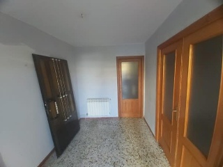 02412-0001 27