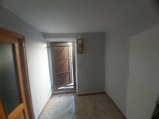 02412-0001 28
