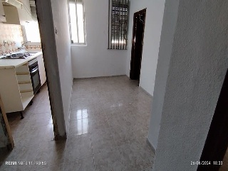 03085-0001 2