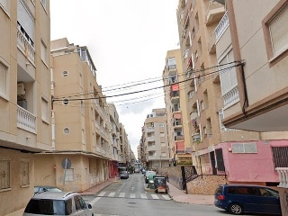 Local en C/ Finlandia - Torrevieja - Alicante 2