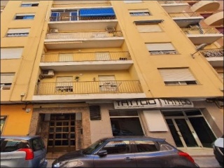 Local en venta en Oliva de 178  m²