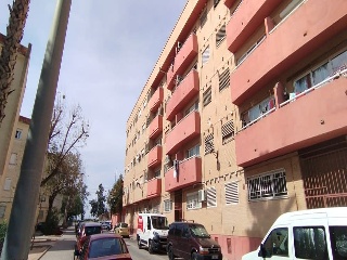 08225-0001 2