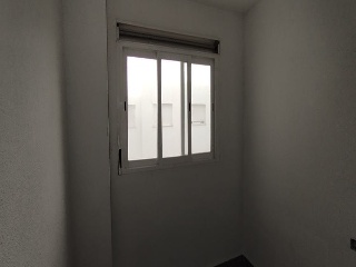 08225-0001 8