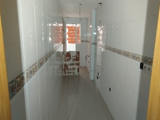 08225-0001 11