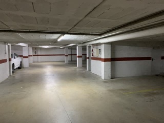 Garaje en venta en Salt de 25  m²