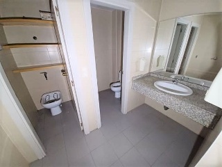 02896-0001 11
