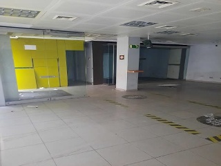 Locales en Av/ Marques de Corbera, Madrid 2