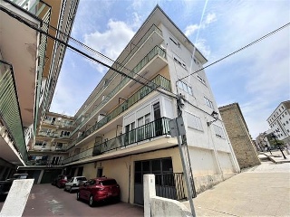 03305-0001 2