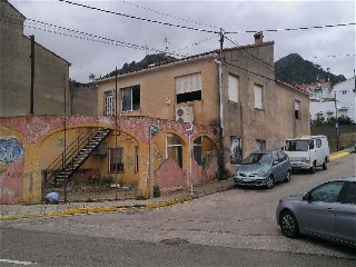 Local en venta en Ador de 261  m²