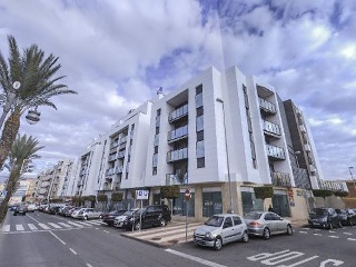 Piso en venta en Roquetas De Mar de 116  m²