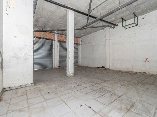 Local comercial en C/ Marti - Lleida - 4