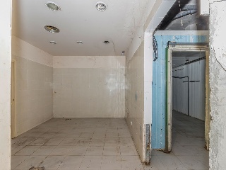 Local comercial en C/ Marti - Lleida - 22