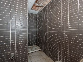 Local comercial en C/ Marti - Lleida - 23