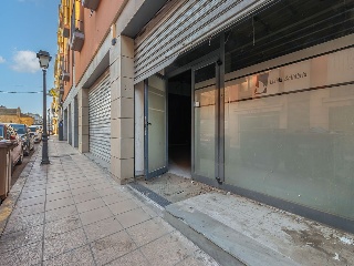 Local en venta en Lleida de 215  m²