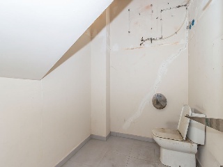 Local comercial en C/ Marti - Lleida - 21