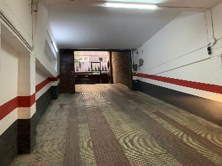 Plaza de garaje para moto en Zaragoza 9